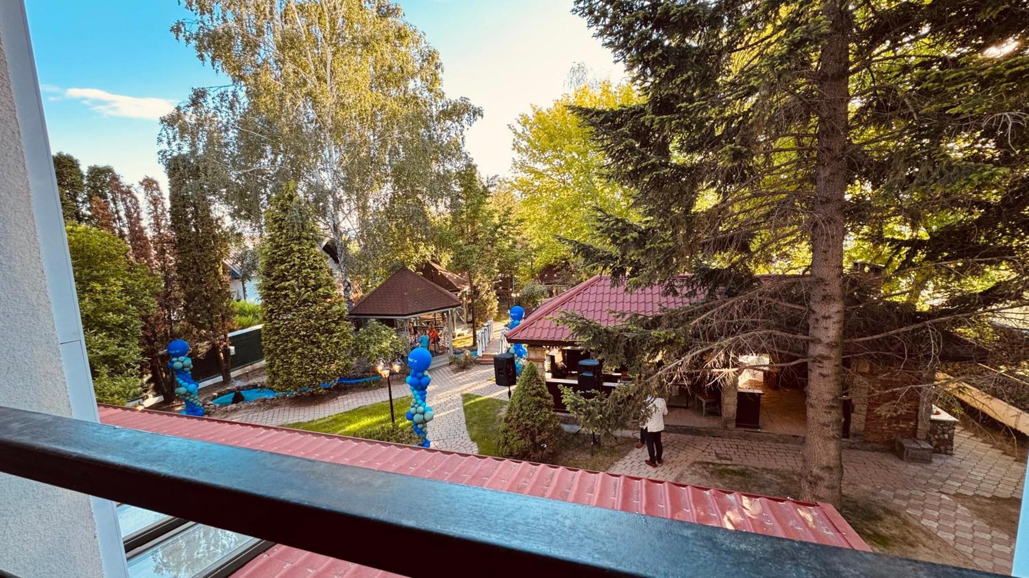 Pensiunea Waldor Bacău エクステリア 写真